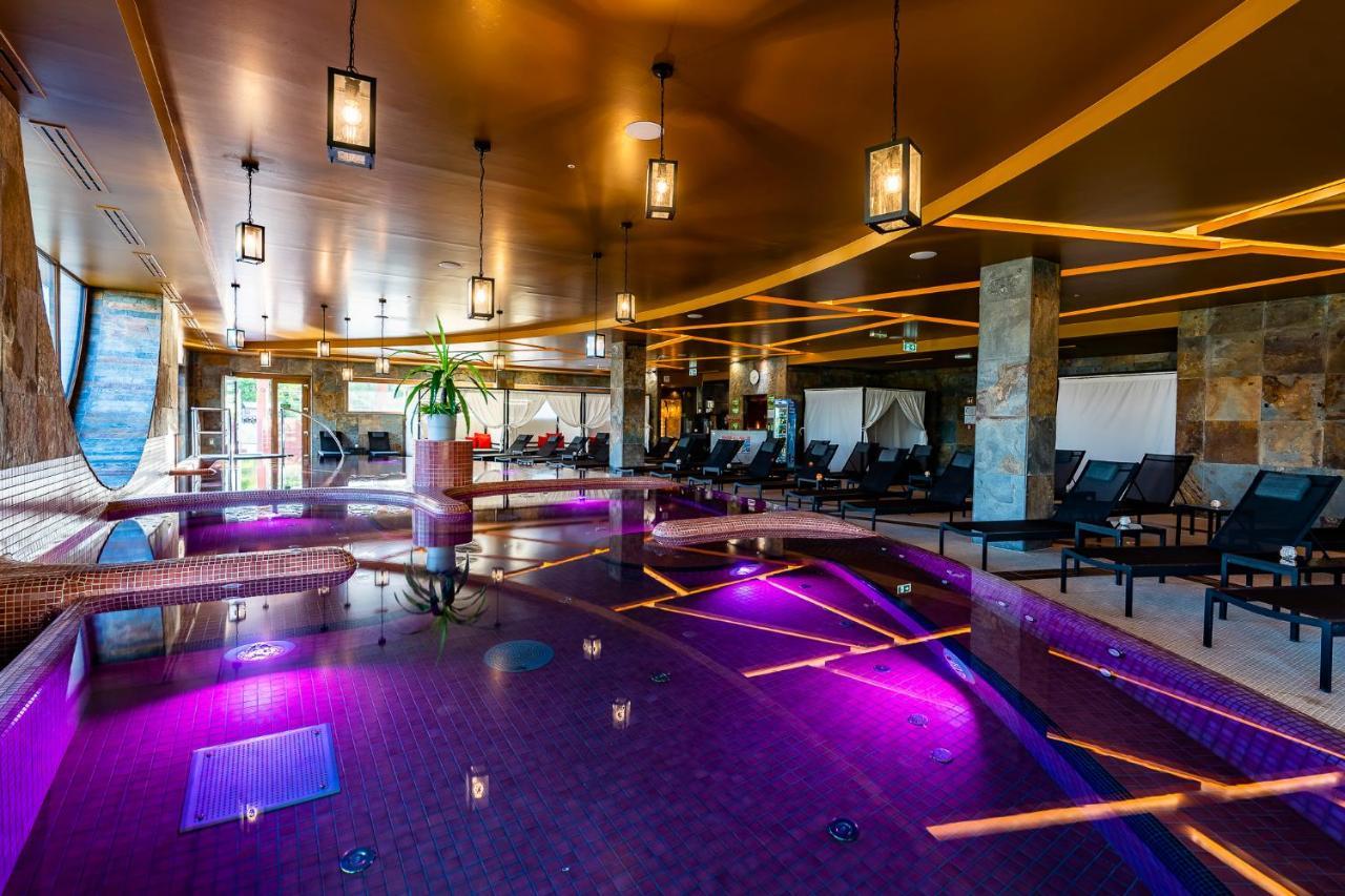Allure Healthy Hotel & Spa Eger Bagian luar foto