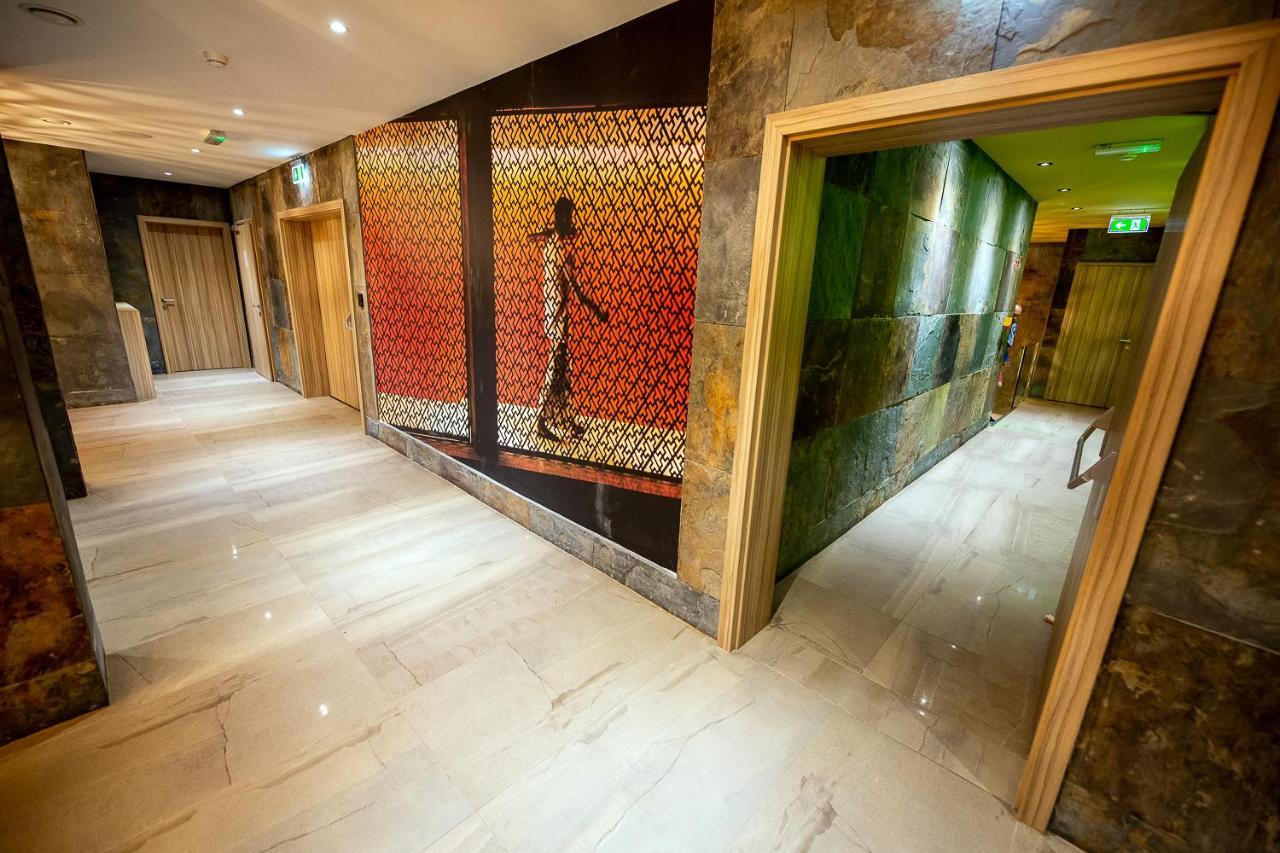 Allure Healthy Hotel & Spa Eger Bagian luar foto