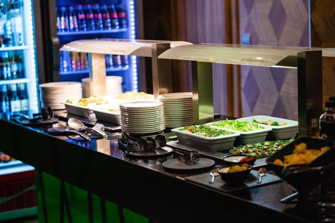 Allure Healthy Hotel & Spa Eger Bagian luar foto